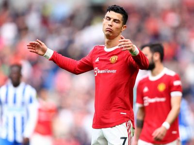 Cristiano Ronaldo arrives at Man Utd training ground to discuss future