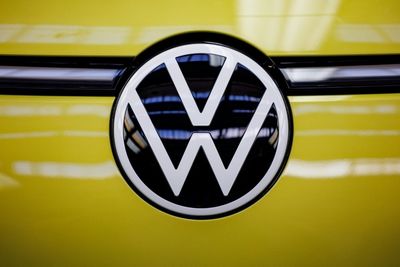 VW's new CEO faces twin challenges of Porsche, software problems