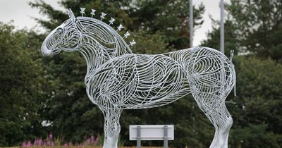 Huge horse sculpture unveiled in Lanark to celebrate town's history