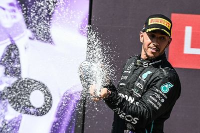 Hamilton has "plenty left in the tank" after 300 F1 races landmark