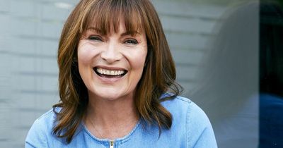 Lorraine Kelly discusses weight loss after beating 'mindless comfort eating'