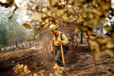 Crews make progress against destructive fire near Yosemite