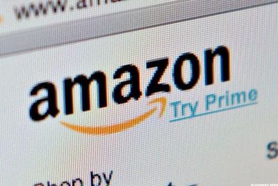 Amazon Sounds New Alarms on the Economy