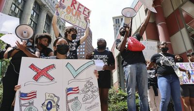 Activists want Pritzker to shut down youth detention centers in Illinois