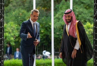 Saudi prince to sign deal for 'cheaper energy' in Greece