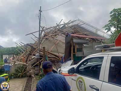 Philippine president visits quake-hit area as residents shelter outside
