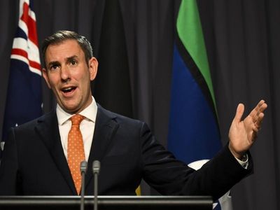 Short-term wage growth unlikely: Chalmers