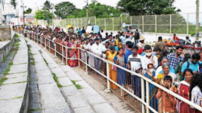 Mysuru: Sri Chamundeshwari Temple records Rs 3.5 crore Ashada collection