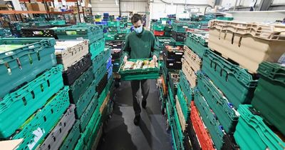 Benefit deductions forcing cash-strapped families to food banks, report finds
