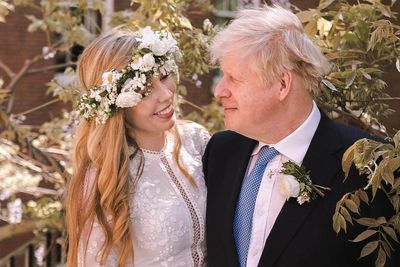 Boris and Carrie Johnson ‘to hold wedding party at donor’s country house’