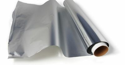 The cheap 16p tinfoil hack which can tame frizzy hair in seconds