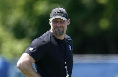 Dan Campbell had fun with a reporter after his alarm went off during a press conference and everyone loved it