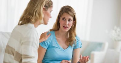 Mum embarrassed that 'everything is worse in UK' after taking in Ukrainian mum and kid