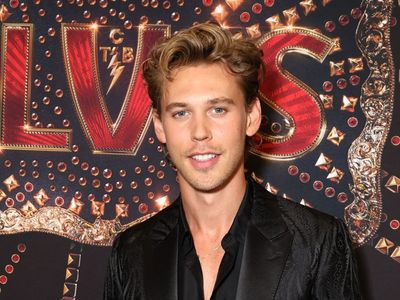 Elvis: Austin Butler says he was left ‘in tears’ following Baz Luhrmann’s method approach