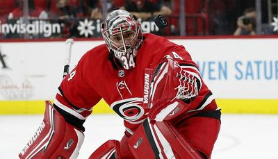 Petr Mrazek brings to Blackhawks a history of excelling when doubted