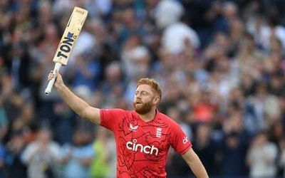 Jonny Bairstow in brutal form as England do just enough to take thrilling first T20 against South Africa