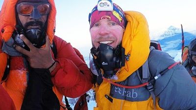 Tributes flow for Sydney mountain climber Matthew Eakin who died on K2