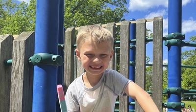 Mom of Highland Park shooting victim Cooper Roberts expresses thanks