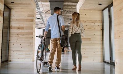 What do employees expect of a workplace in 2022?