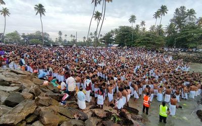 For the departed: thousands offer Karkidaka Vavu bali across Kerala