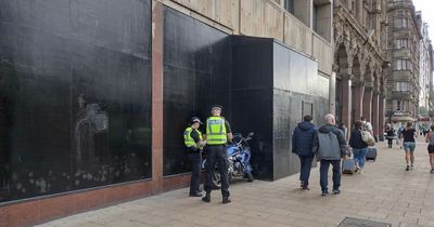 Edinburgh police find motorcycle abandoned in middle of city centre street