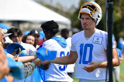 Chargers training camp 2022: Live updates from Day 2