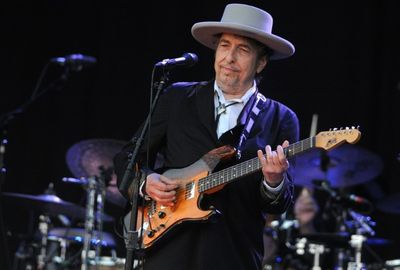 Bob Dylan accuser drops sex abuse lawsuit