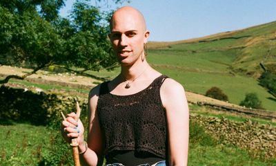 Jacken Elswyth: Six Static Scenes review – the tension, twang and beauty of banjo