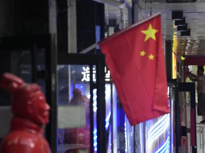 China backs away from growth goal, sticks to virus controls