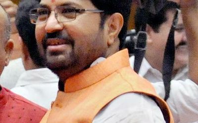 Shiv Sena's Arjun Khotkar to join Eknath Shinde camp, claims rebel MLA