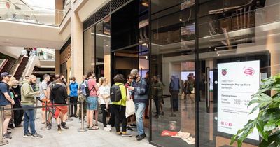 Edinburgh shoppers queue out the door for unusual technology pop-up