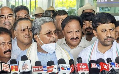 Why Karnataka CM, Ministers visit families of only BJP workers affected by violence, what about other victims: Siddaramaiah