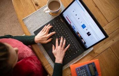Over half of UK workers would consider quitting if forced to return to office full time