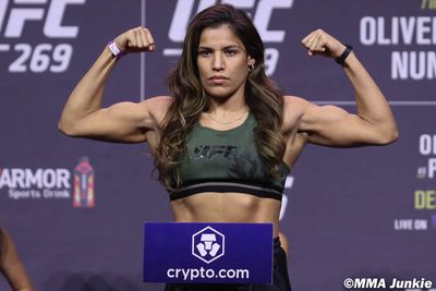 UFC 277 weigh-in results and live video stream (10 a.m. ET)