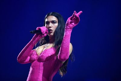 Dua Lipa ‘deeply sorry’ to fans frightened by ‘unauthorised fireworks’ at Toronto concert
