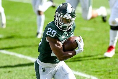 Titans agree to terms with DB Shakur Brown