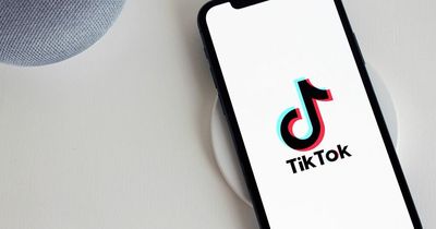 TikToker Lindsey Queen of Clean shares chemical-free tip to remove stubborn suncream stains from white clothes