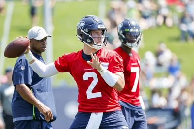 Seahawks QB Drew Lock nails three throws in a row in this drill