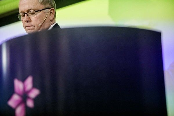 Statoil Posts Surprise Profit as It Cuts Costs Amid Oil Drop