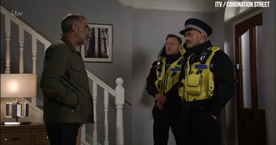 Coronation Street viewers spot actor's twin in police scene