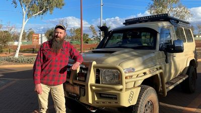 Outback traveller Conrad collected three trailers of rubbish while driving along 1,300km track