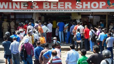 Delhi govt to revert to old liquor policy