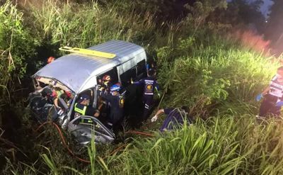 8 killed, 2 hurt in van taking passengers to make merit