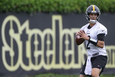 Former Steeler Ramon Foster calls Mason Rudolph a ‘damn good quarterback’