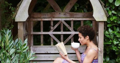 Michael Mosley sheds light on how reading can 'protect against dementia'