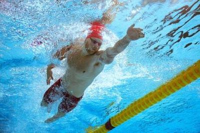 Adam Peaty allays injury fears as he coasts into 100metre breaststroke final