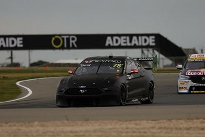 Supercars deals with tyre controversy