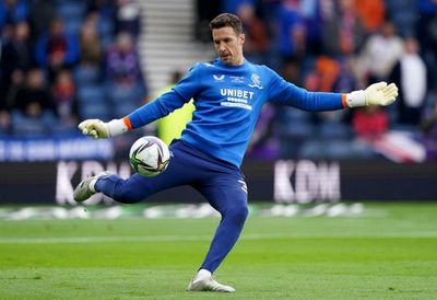 Van Bronckhorst explains Rangers goalkeeper decision as McLaughlin given nod