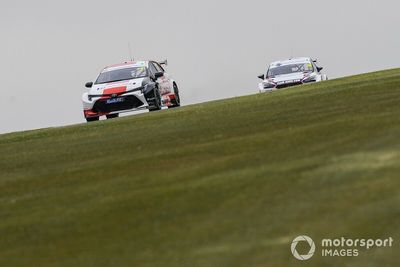 BTCC Knockhill: Collard pips Hill to top times in practice