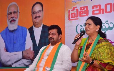 Andhra Pradesh: BJP for merger of Polavaram submergence villages with Telangana, says D.K. Aruna